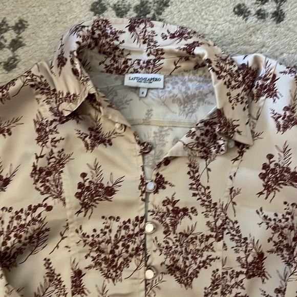 Soft silky material. Parisienne inspired. - Picture 4 of 4